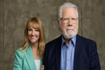 Melissa Rauch Height